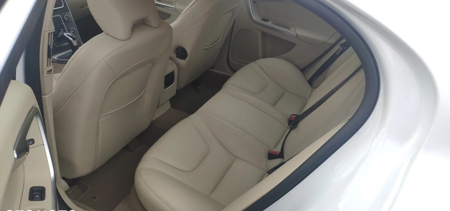 Volvo S60 cena 53000 przebieg: 86700, rok produkcji 2015 z Raszków małe 67
